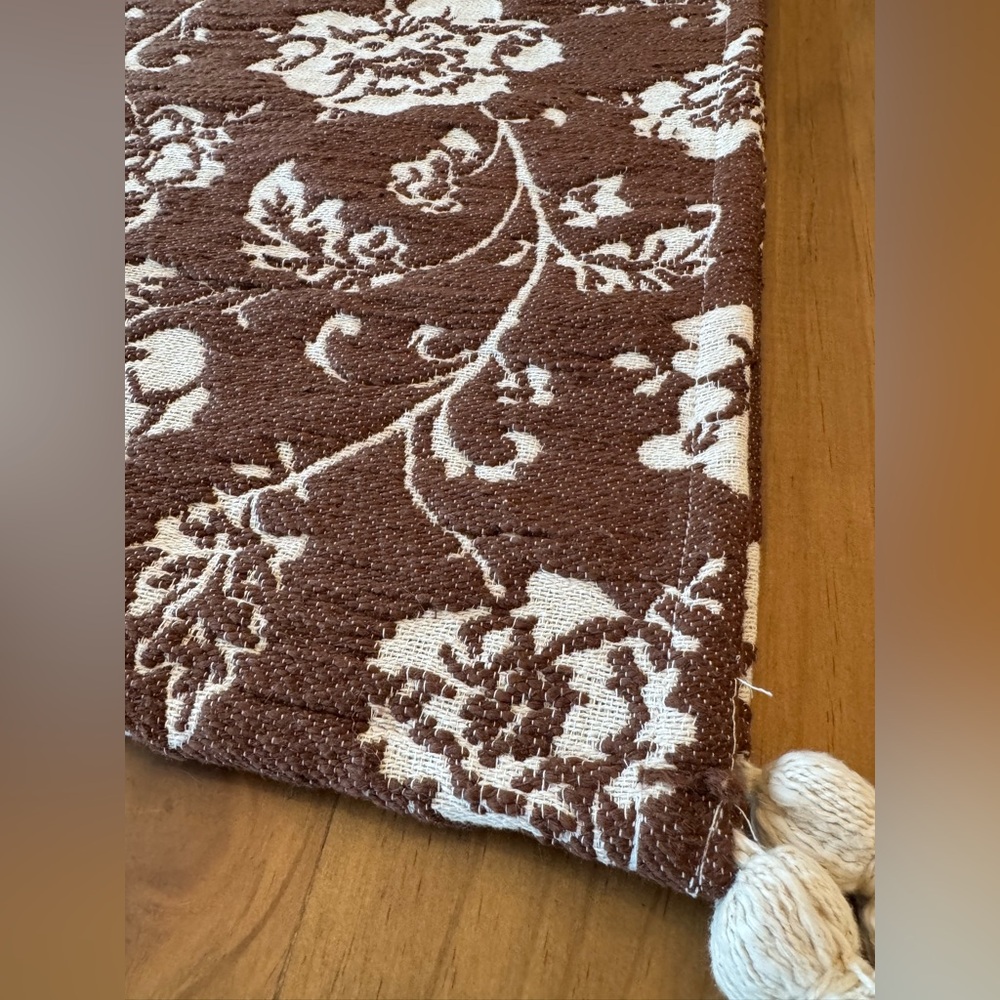 NWOT Brown & Cream Floral Table Runner Tassels 14" x 72" - Picture 5 of 12